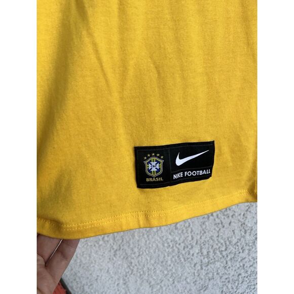 Nike Neymar Jr Brazil CBF Football Hero T-shirt - Medium - Yellow - Picture 3 of 8
